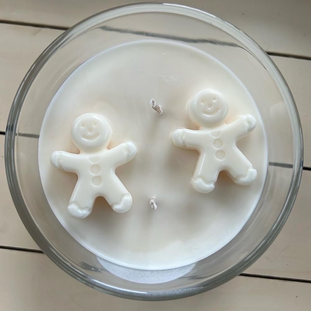 Gingerbread House 11oz Double Wick Candle